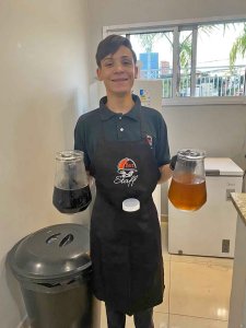 Garçom/Aux de cozinha (Não é Free lance)