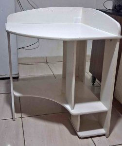 Mesa de canto para computador
